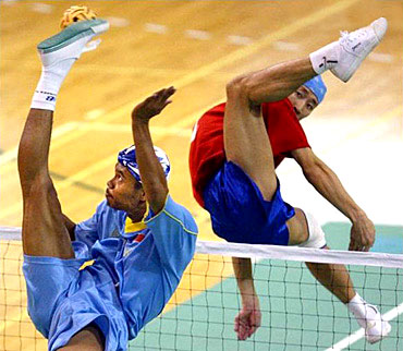 Sport Funny Pictures Foots...volleyball